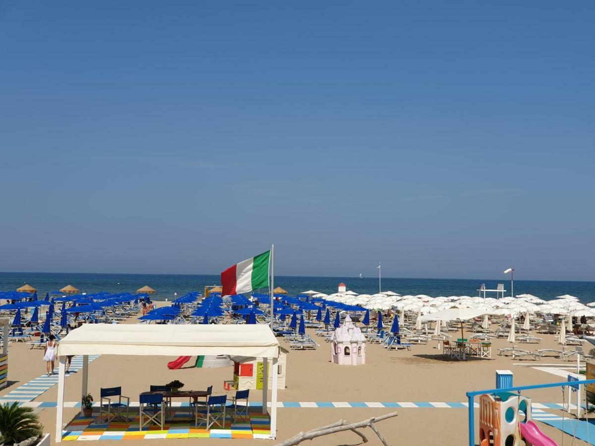 Hotel Kim Rimini Exterior photo